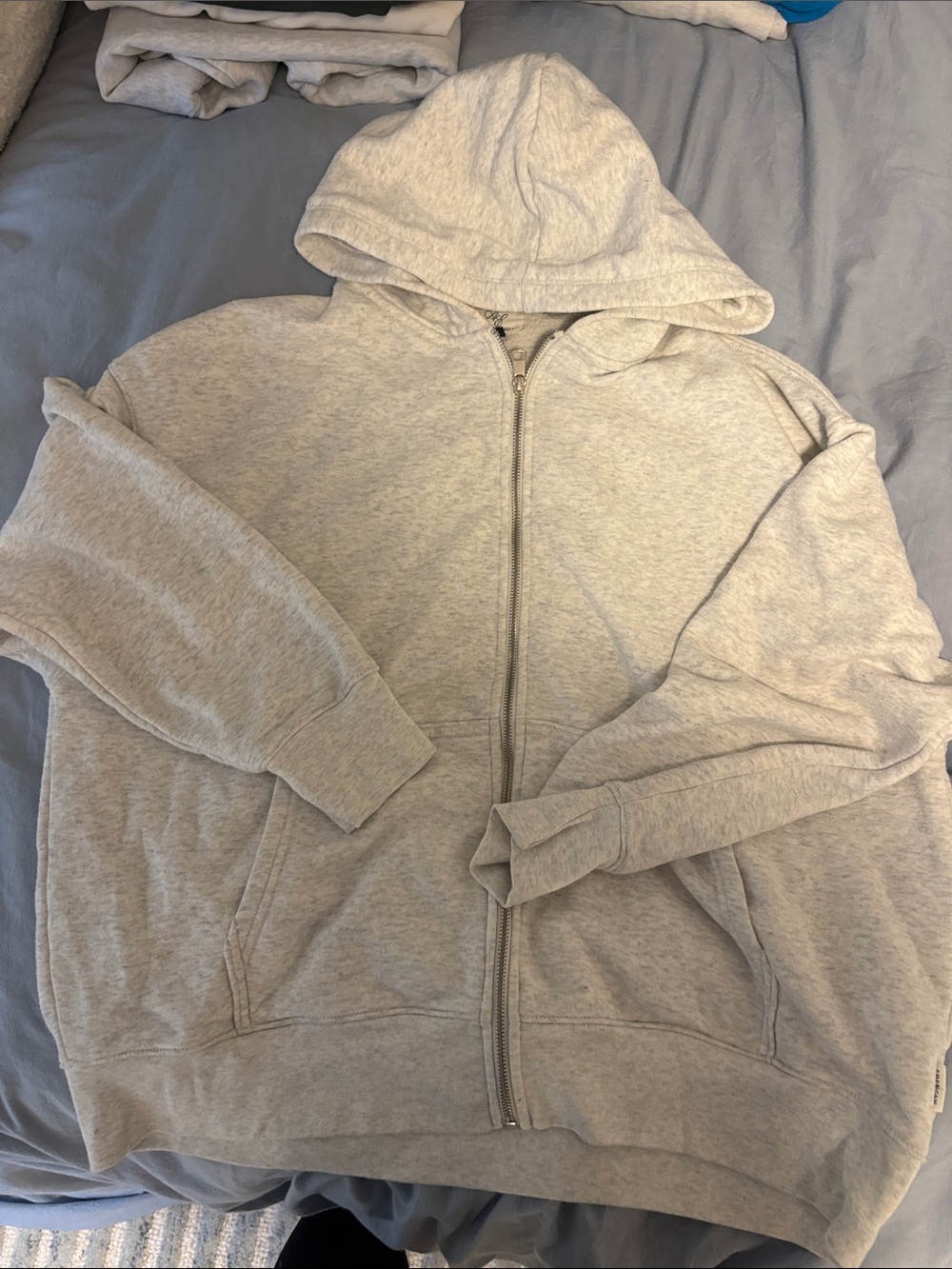 American Eagle zip up grey hoodie